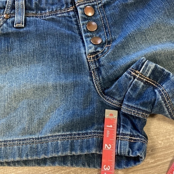 American Eagle Outfitters denim  shorts snap fly - Picture 1 of 7